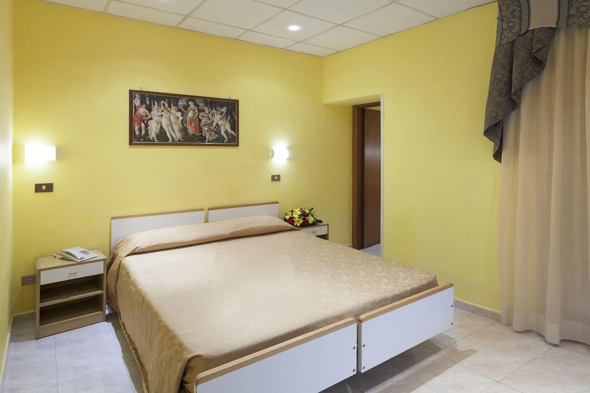 Hotel Oriente Рим Екстер'єр фото